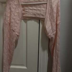 SHEIN Pink Sweater Print Shrug